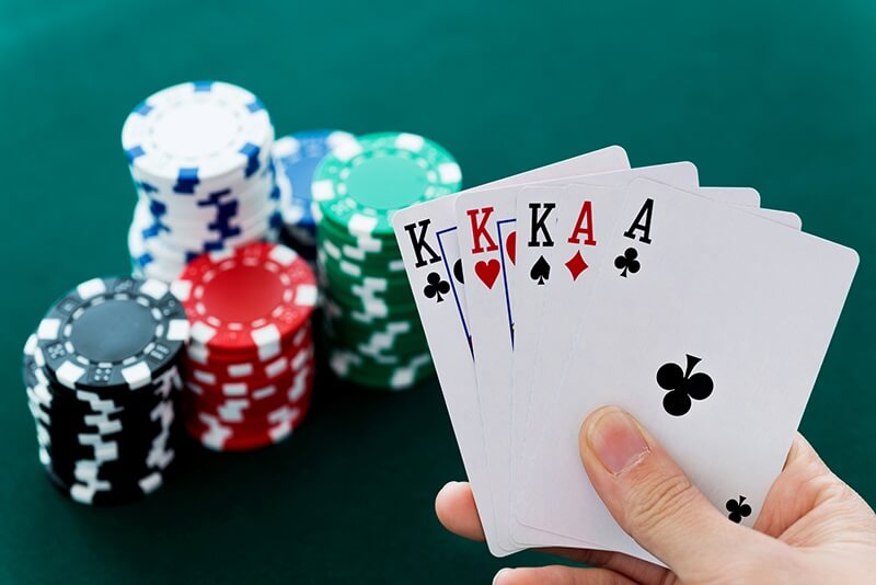 Poker là hình thức giải trí được nhiều người ưa chuộng