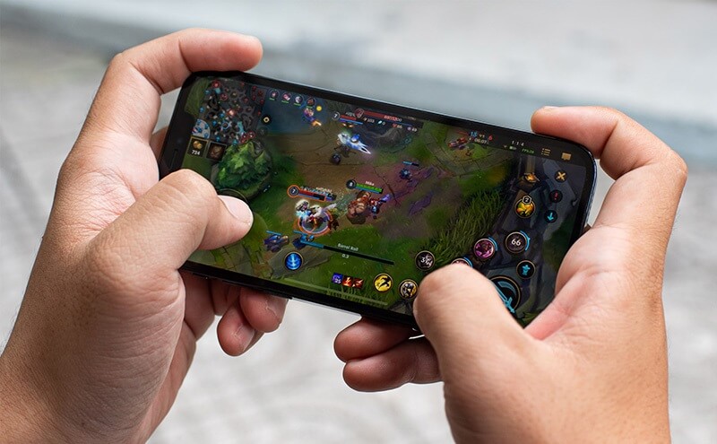 Game tương thích với hệ điều hành iOS và Android